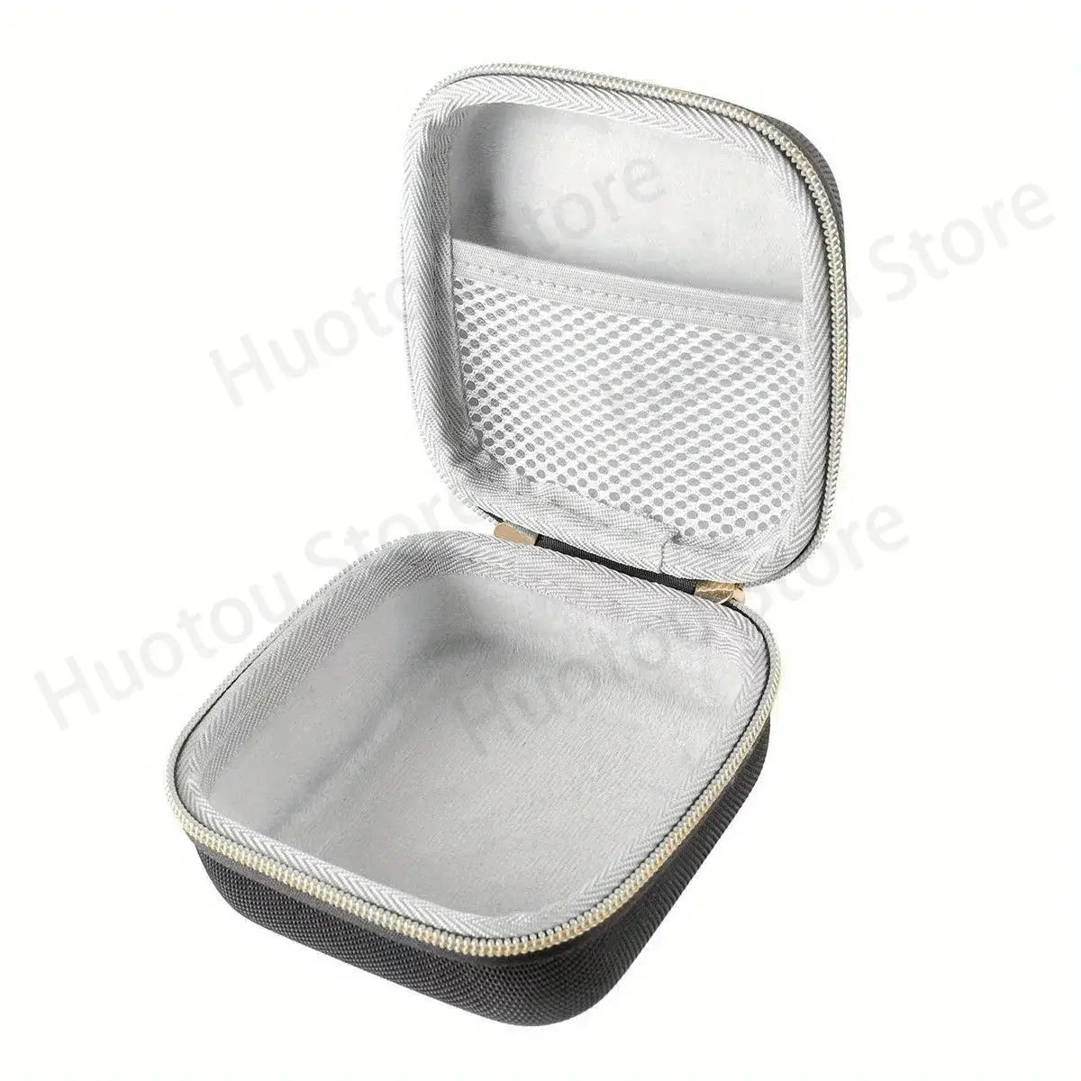 Lightweight yet tough speaker case