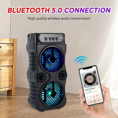 USB-powered stereo speaker for indoor/outdoor use