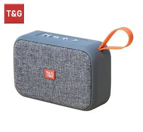 Hands-free calling with Bluetooth connection
