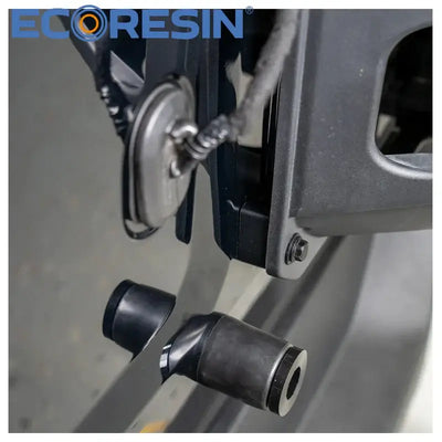 Strengthens tailgate to handle larger tires.